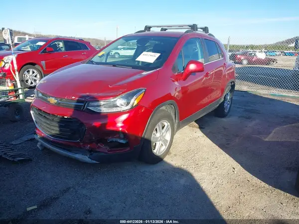 3GNCJLSB8KL138988 2019 CHEVROLET TRAX - Image 2