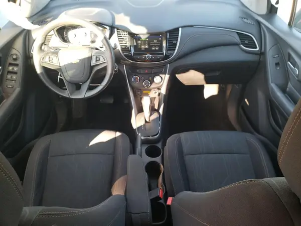 3GNCJLSB8KL179010 2019 CHEVROLET TRAX - Image 8