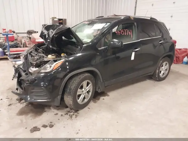 3GNCJLSB8KL192355 2019 CHEVROLET TRAX - Image 2