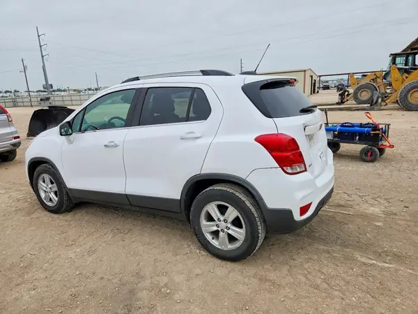3GNCJLSB8KL192548 2019 CHEVROLET TRAX - Image 2