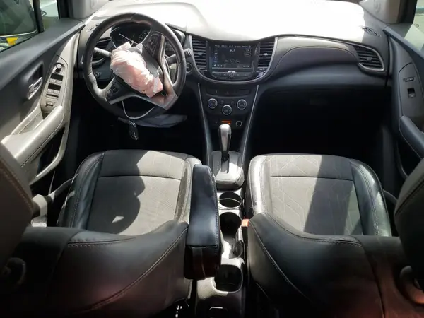 3GNCJLSB8KL198706 2019 CHEVROLET TRAX - Image 8