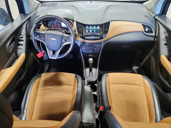3GNCJLSB8KL229470 2019 CHEVROLET TRAX - Image 8