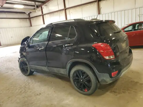 3GNCJLSB8KL229985 2019 CHEVROLET TRAX - Image 2