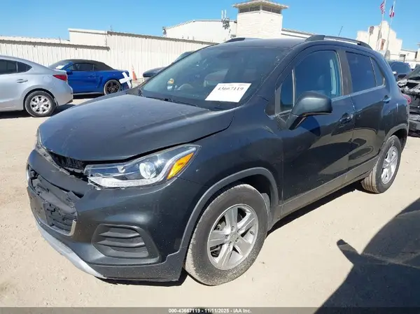 3GNCJLSB8KL250173 2019 CHEVROLET TRAX - Image 2