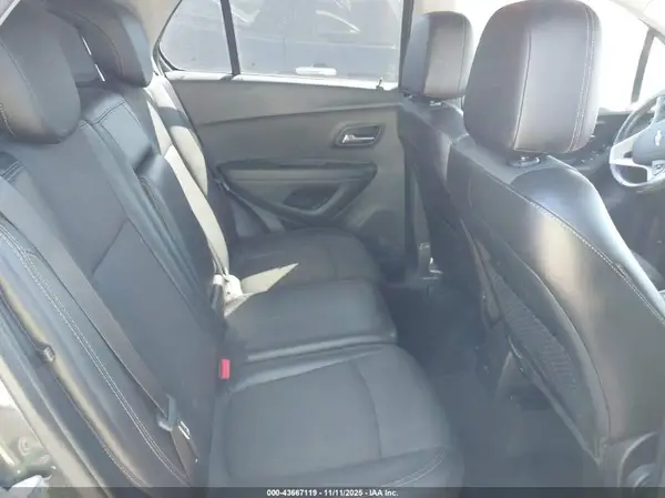 3GNCJLSB8KL250173 2019 CHEVROLET TRAX - Image 8
