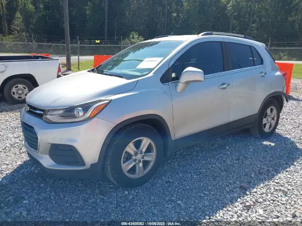 3GNCJLSB8KL260220 2019 CHEVROLET TRAX - Image 2