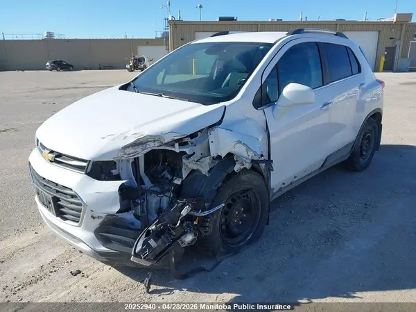 3GNCJLSB8KL302367 2019 CHEVROLET TRAX - Image 2