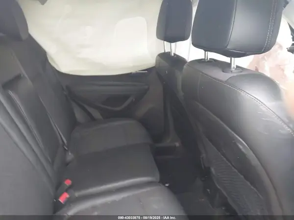 3GNCJLSB8KL319279 2019 CHEVROLET TRAX - Image 8