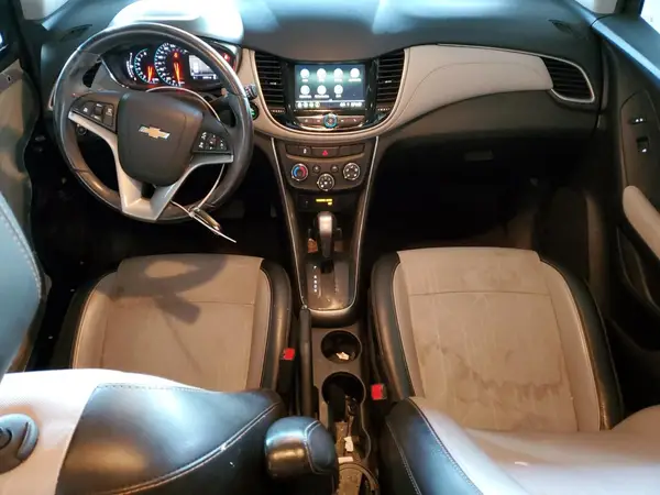 3GNCJLSB8KL335580 2019 CHEVROLET TRAX - Image 8
