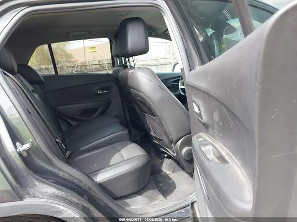 3GNCJLSB8KL343811 2019 CHEVROLET TRAX - Image 8