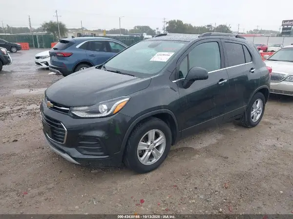 3GNCJLSB8KL343856 2019 CHEVROLET TRAX - Image 2