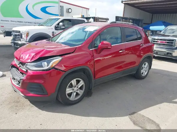 3GNCJLSB8KL347678 2019 CHEVROLET TRAX - Image 2