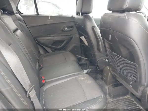 3GNCJLSB8KL359412 2019 CHEVROLET TRAX - Image 8