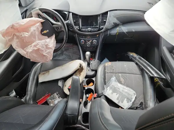 3GNCJLSB8KL380910 2019 CHEVROLET TRAX - Image 8