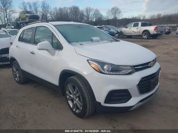 3GNCJLSB8KL405806 2019 CHEVROLET TRAX - Image 1