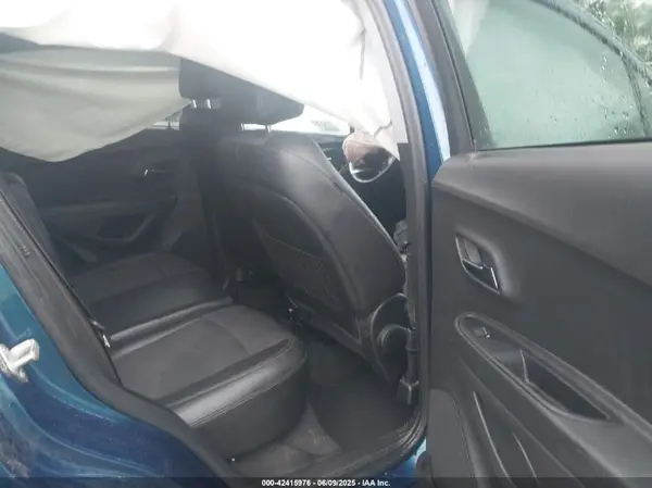 3GNCJLSB8LL113574 2020 CHEVROLET TRAX - Image 8