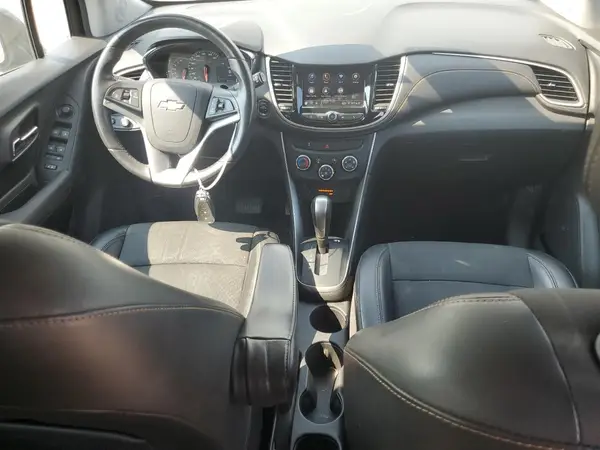 3GNCJLSB8LL133064 2020 CHEVROLET TRAX - Image 8
