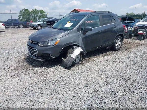 3GNCJLSB8LL138202 2020 CHEVROLET TRAX - Image 2