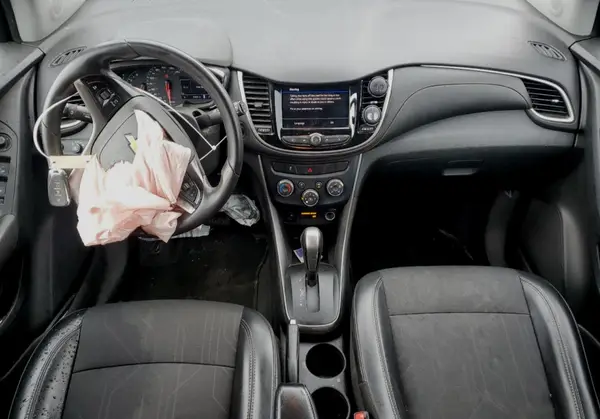 3GNCJLSB8LL151290 2020 CHEVROLET TRAX - Image 8