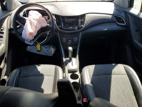 3GNCJLSB8LL164167 2020 CHEVROLET TRAX - Image 8