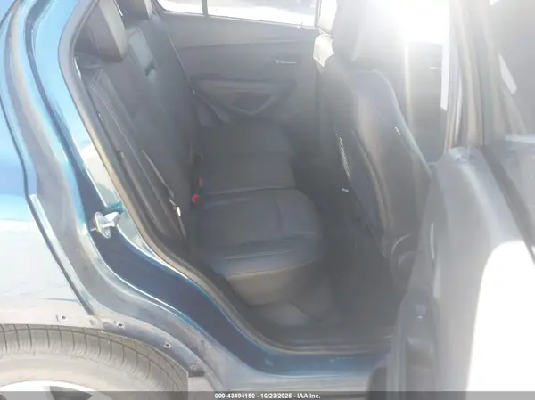 3GNCJLSB8LL183592 2020 CHEVROLET TRAX - Image 8