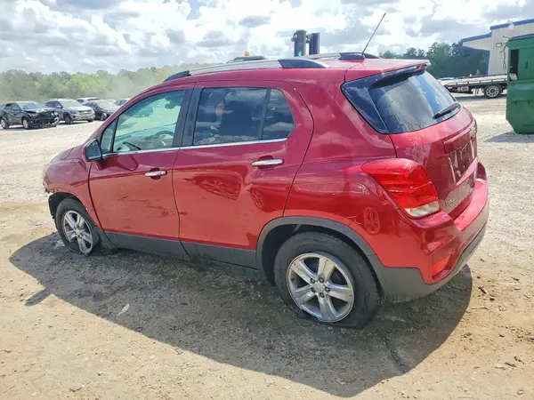 3GNCJLSB8LL188419 2020 CHEVROLET TRAX - Image 2