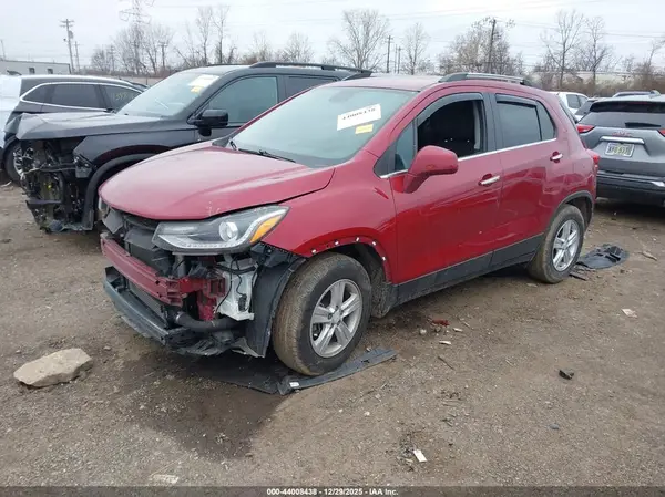3GNCJLSB8LL197086 2020 CHEVROLET TRAX - Image 2