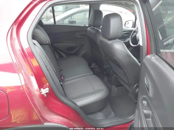 3GNCJLSB8LL197086 2020 CHEVROLET TRAX - Image 8