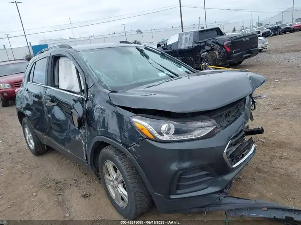 3GNCJLSB8LL203193 2020 CHEVROLET TRAX - Image 1