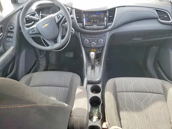 3GNCJLSB8LL208782 2020 CHEVROLET TRAX - Image 8