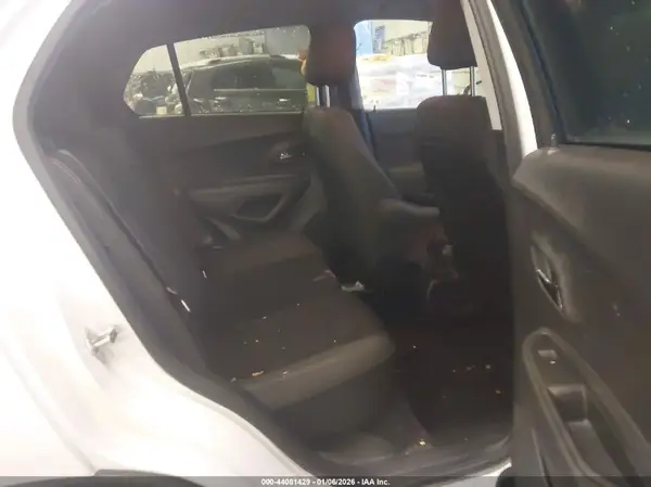 3GNCJLSB8LL224416 2020 CHEVROLET TRAX - Image 8