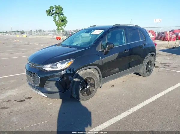3GNCJLSB8LL232970 2020 CHEVROLET TRAX - Image 2