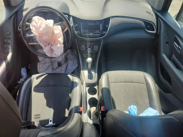 3GNCJLSB8LL254189 2020 CHEVROLET TRAX - Image 8