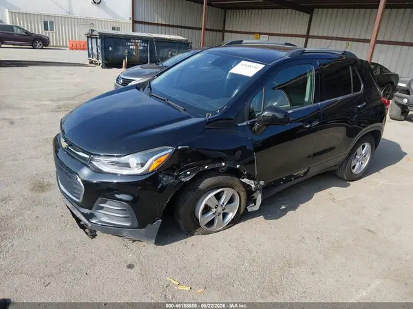 3GNCJLSB8LL287726 2020 CHEVROLET TRAX - Image 2
