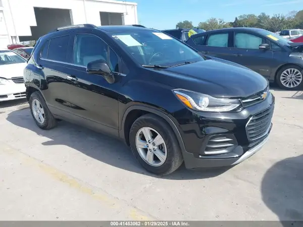 3GNCJLSB8LL318246 2020 CHEVROLET TRAX - Image 1