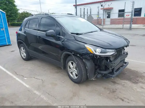 3GNCJLSB8LL333975 2020 CHEVROLET TRAX - Image 1