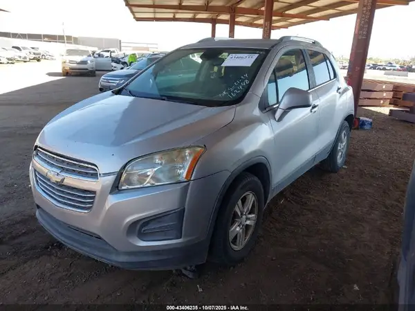 3GNCJLSB9GL162448 2016 CHEVROLET TRAX - Image 2