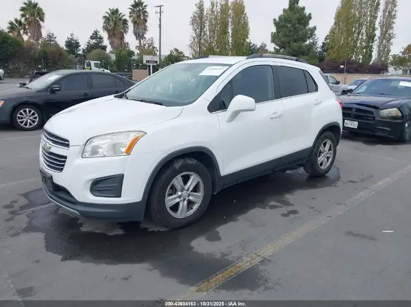 3GNCJLSB9GL178472 2016 CHEVROLET TRAX - Image 2