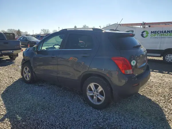 3GNCJLSB9GL268334 2016 CHEVROLET TRAX - Image 2