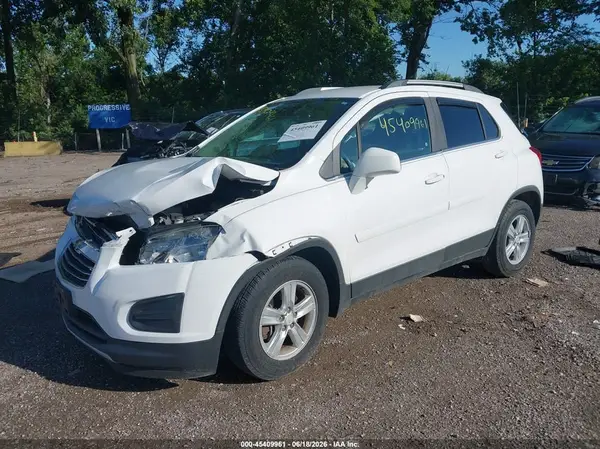 3GNCJLSB9GL280306 2016 CHEVROLET TRAX - Image 2