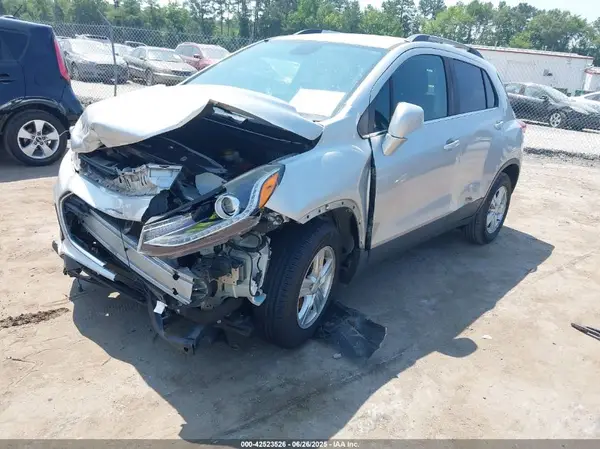 3GNCJLSB9HL142282 2017 CHEVROLET TRAX - Image 2