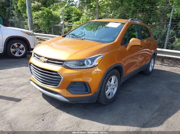 3GNCJLSB9HL150611 2017 CHEVROLET TRAX - Image 2