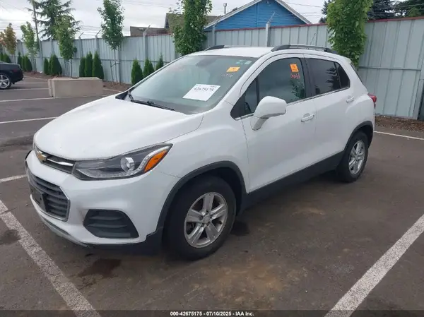 3GNCJLSB9HL163844 2017 CHEVROLET TRAX - Image 2