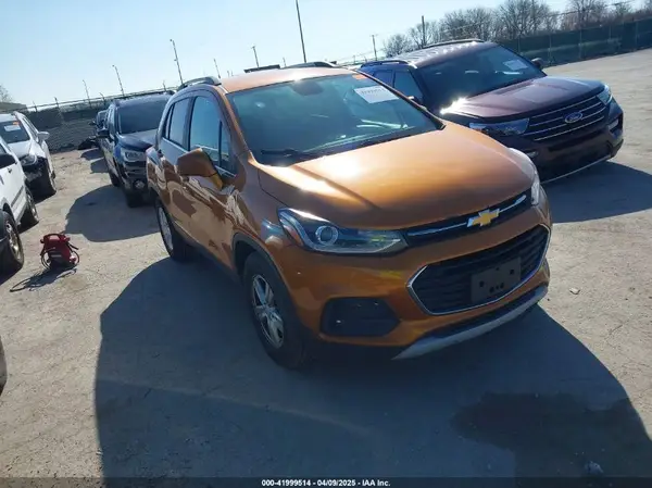 3GNCJLSB9HL170941 2017 CHEVROLET TRAX - Image 1