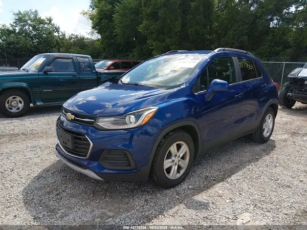 3GNCJLSB9HL172561 2017 CHEVROLET TRAX - Image 2