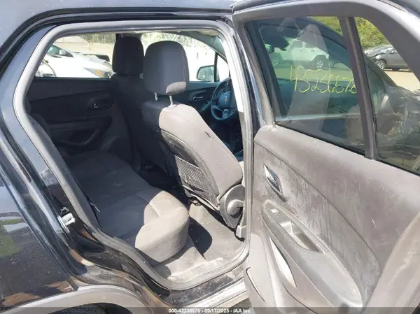 3GNCJLSB9HL174388 2017 CHEVROLET TRAX - Image 8