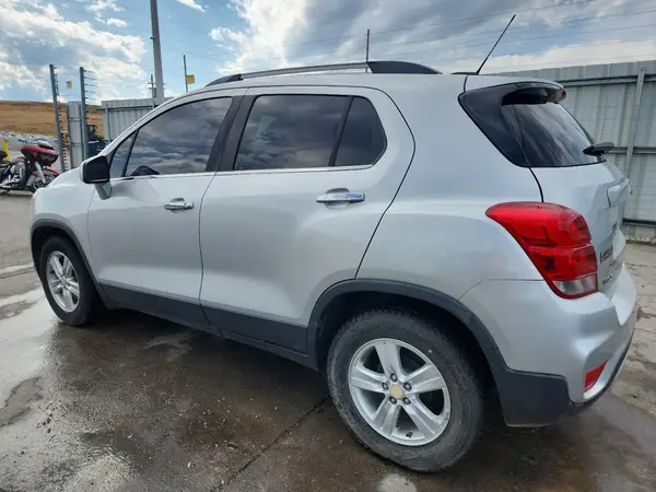 3GNCJLSB9HL222634 2017 CHEVROLET TRAX - Image 2
