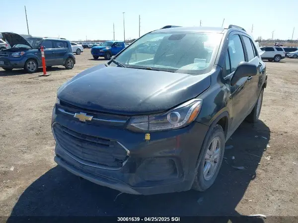 3GNCJLSB9HL240082 2017 CHEVROLET TRAX - Image 2