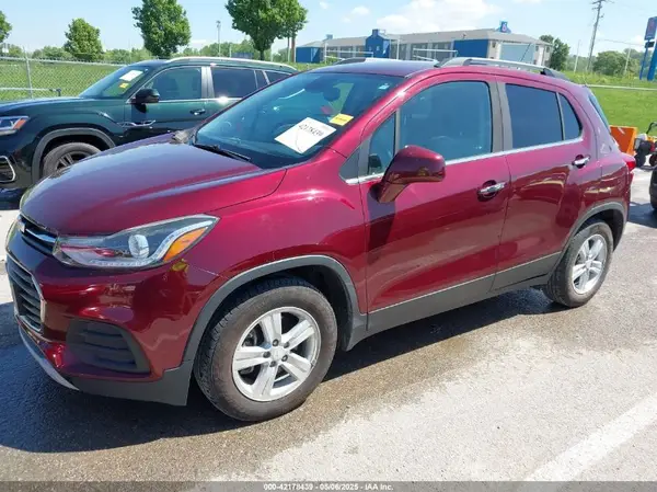 3GNCJLSB9HL240275 2017 CHEVROLET TRAX - Image 2