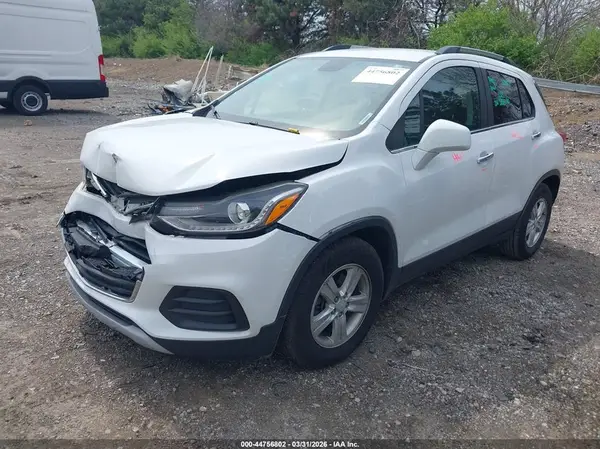 3GNCJLSB9HL288925 2017 CHEVROLET TRAX - Image 2